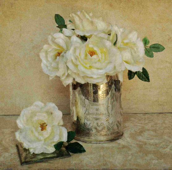 Compatible Blumen JAHRRIESNGE  for flowers lpf10251 